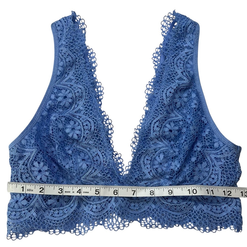 Victoria's Secret Body By Victoria Lace Bralette Size Medium Floral Light Blue - Picture 2 of 6